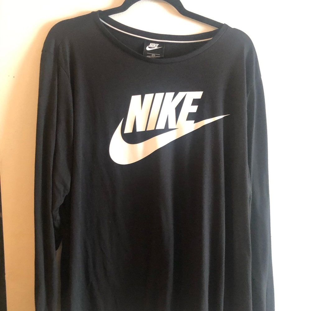 Nike Plus size long sleeve